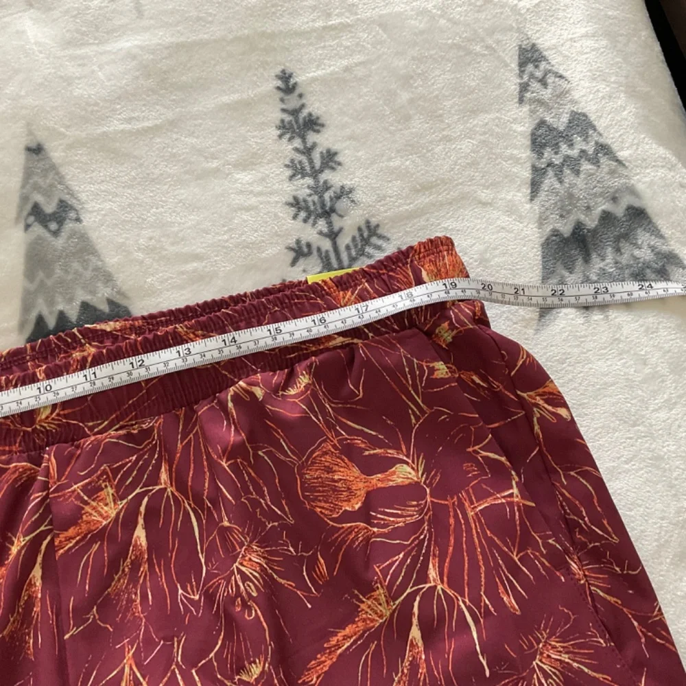 All in Motion Maroon Printed Board Shorts - Men’s Size‎ XL
